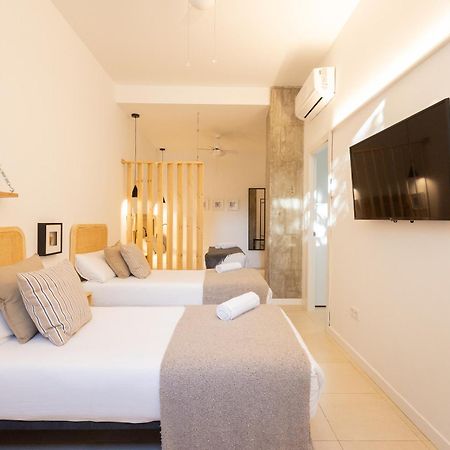 Florit Flats - The Pitiusas Rooms บาเลนเซีย ภายนอก รูปภาพ
