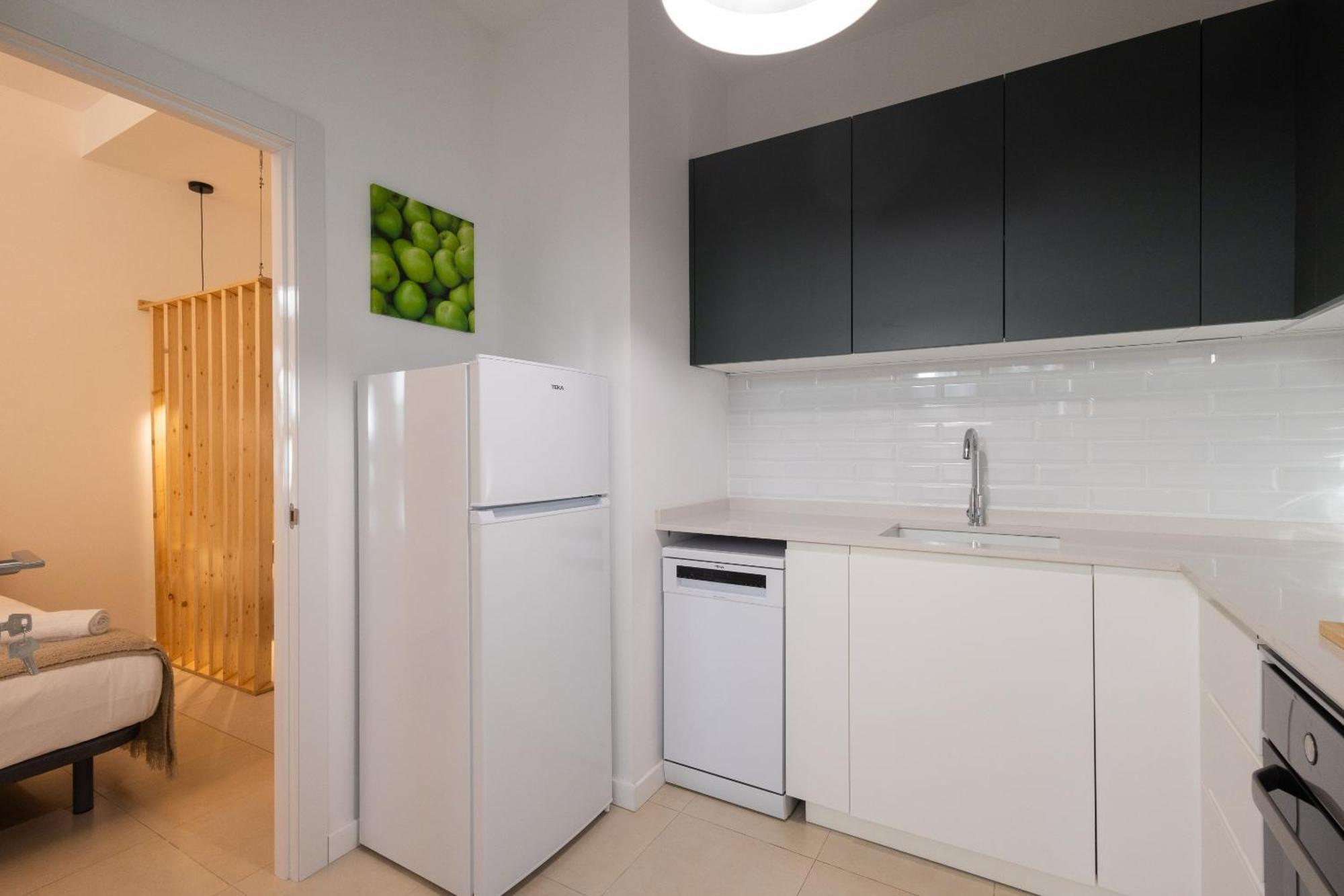 Florit Flats - The Pitiusas Rooms บาเลนเซีย ภายนอก รูปภาพ