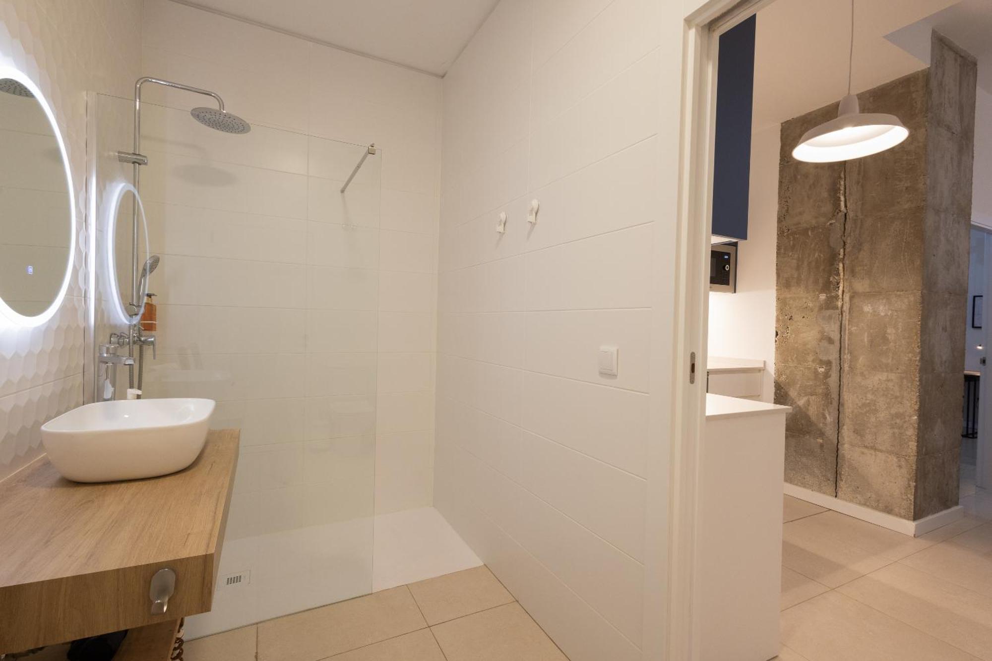 Florit Flats - The Pitiusas Rooms บาเลนเซีย ภายนอก รูปภาพ